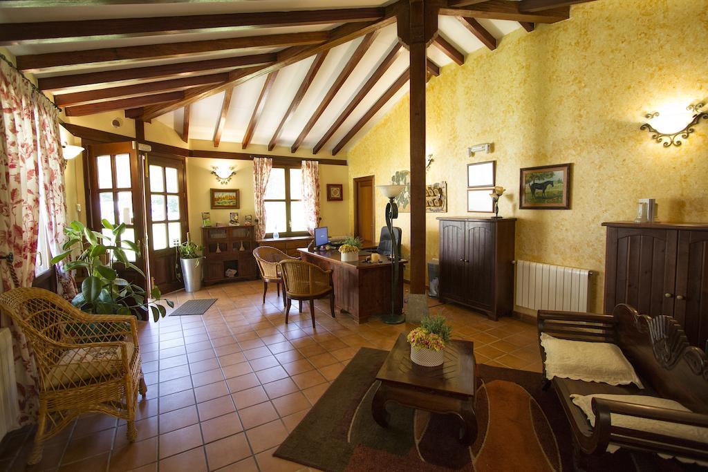 Apartamentos Camin De Pelayo Las Rozas エクステリア 写真