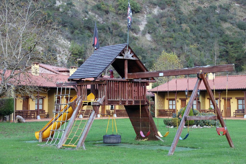 Apartamentos Camin De Pelayo Las Rozas エクステリア 写真